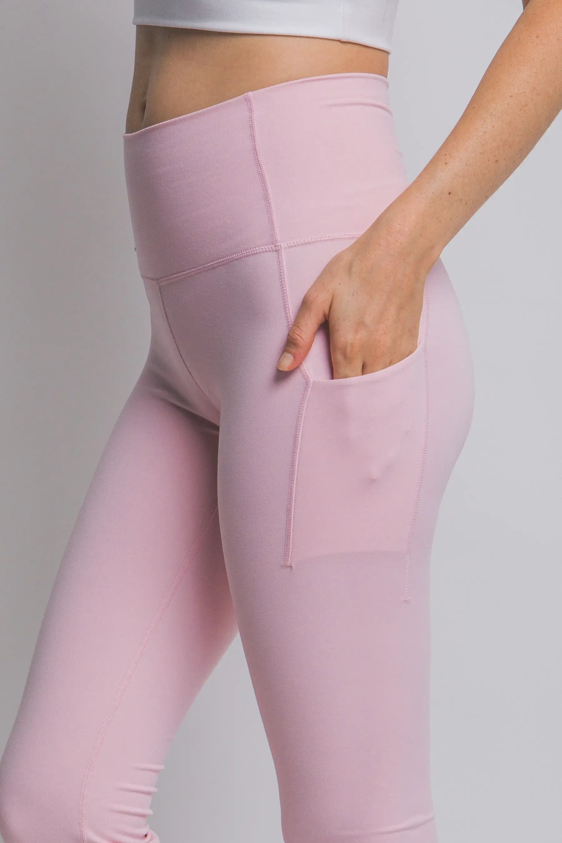 LOVE TREE Leggings Acampanados de Tiro Alto con Bolsillos Laterales - LOVE TREE - Activewear