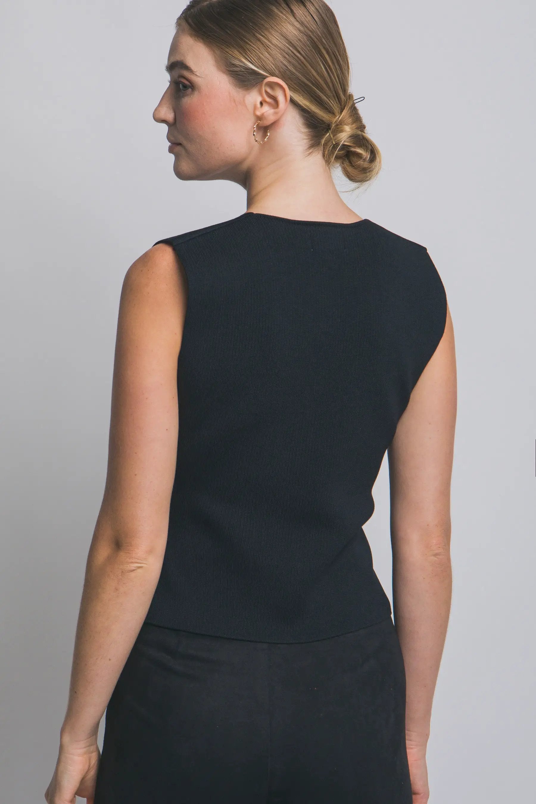 Chaleco Tejido de Botones para Mujer - Estilo Elegante y Moderno by LOVE TREE