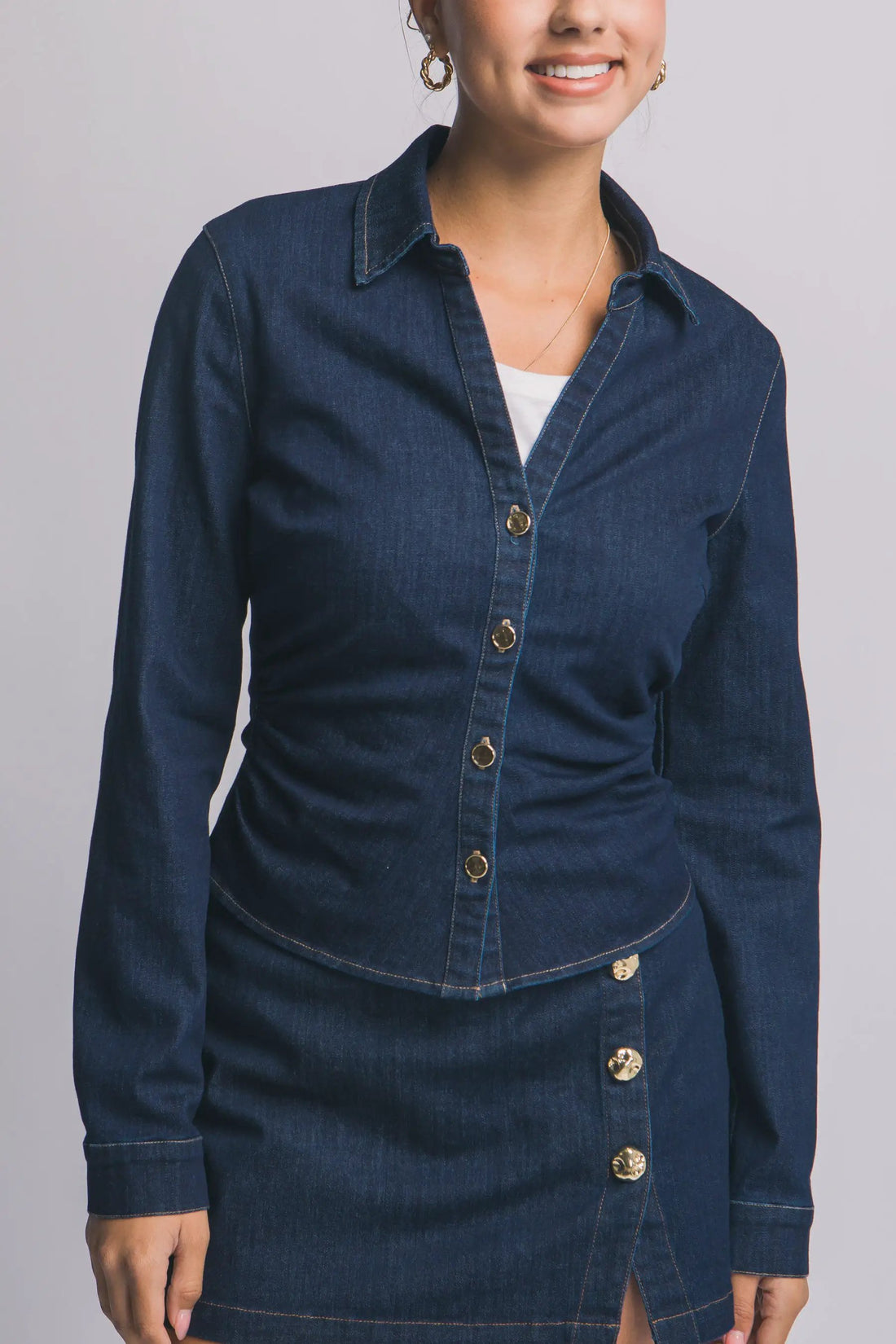 LOVE TREE Blusa con Escote en V y Cintura Ajustada - Love Tree - Tops
