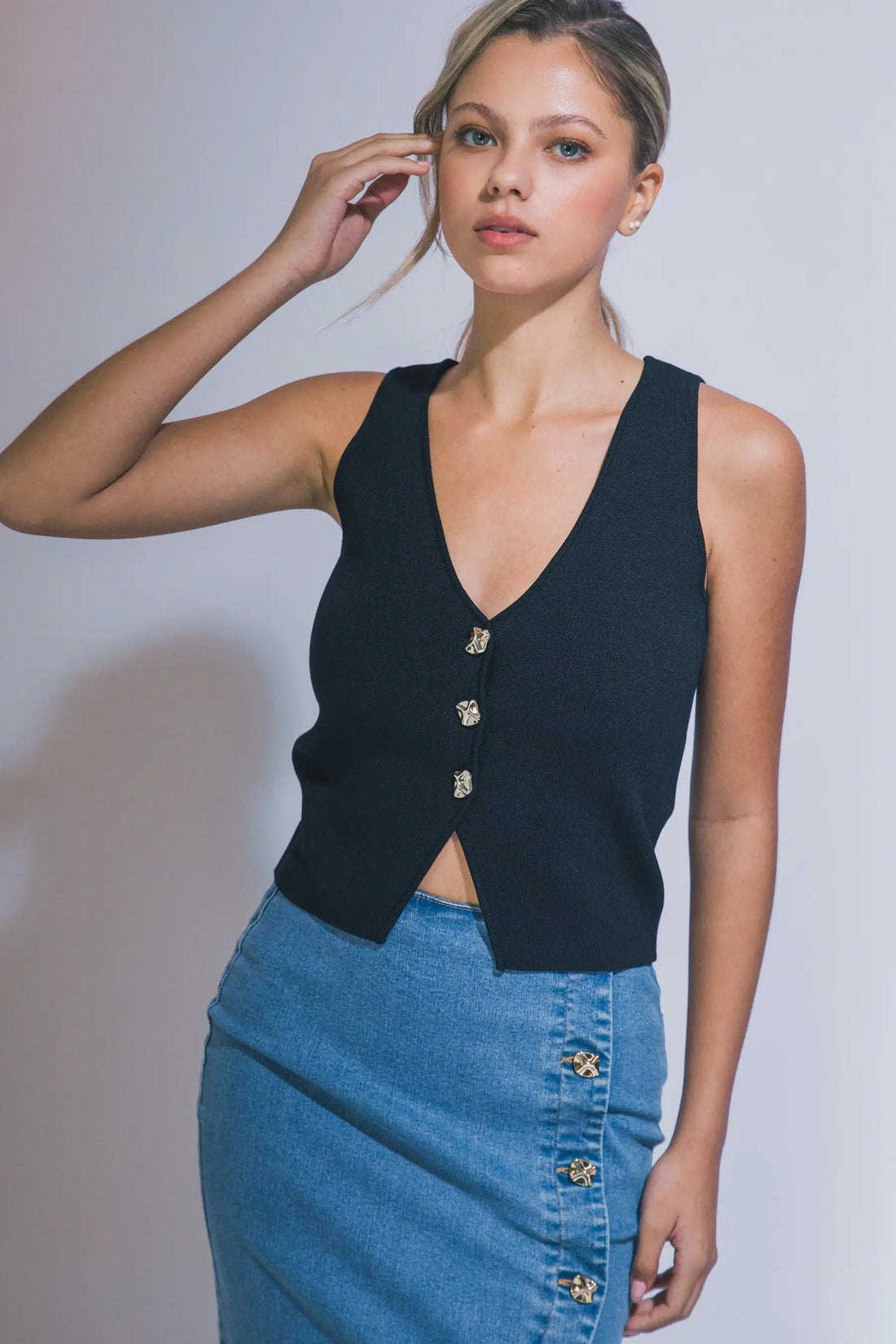 Chaleco de Punto sin Mangas con Botones Dorados by LOVE TREE