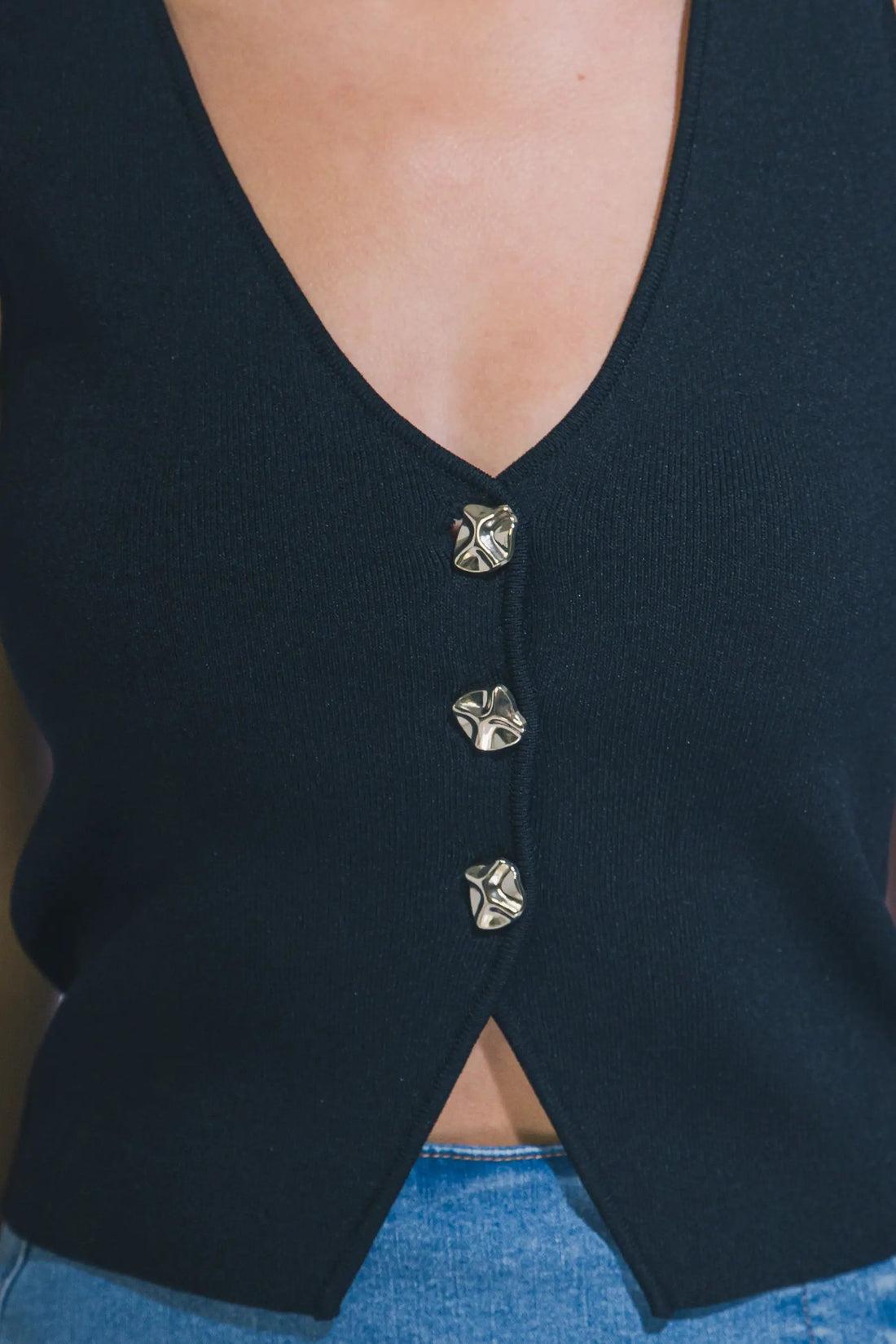 Chaleco de Punto sin Mangas con Botones Dorados by LOVE TREE