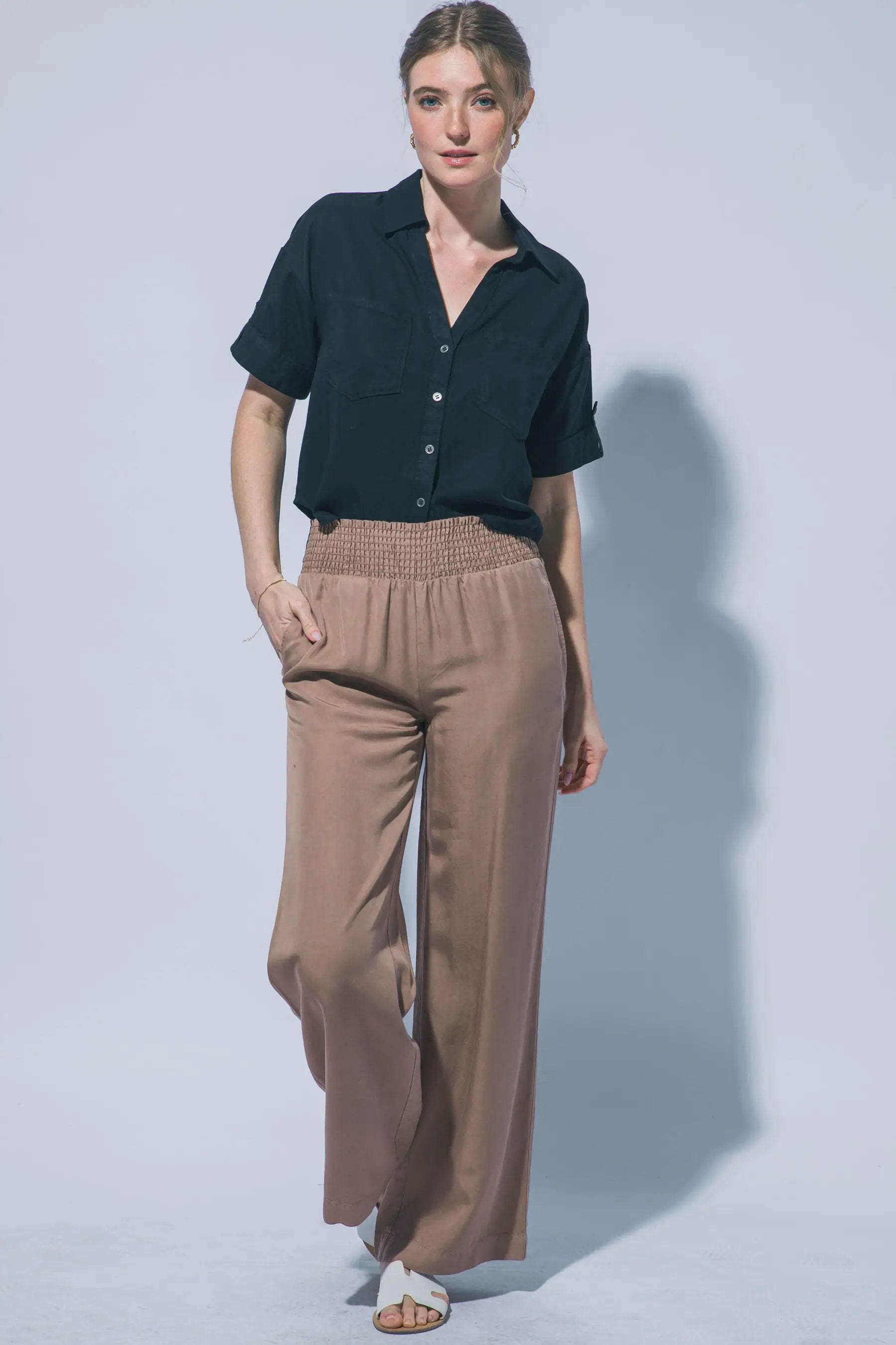 LOVE TREE Pantalones Casuales de Cintura Alta con Smock para Mujer - LOVE TREE - Pants