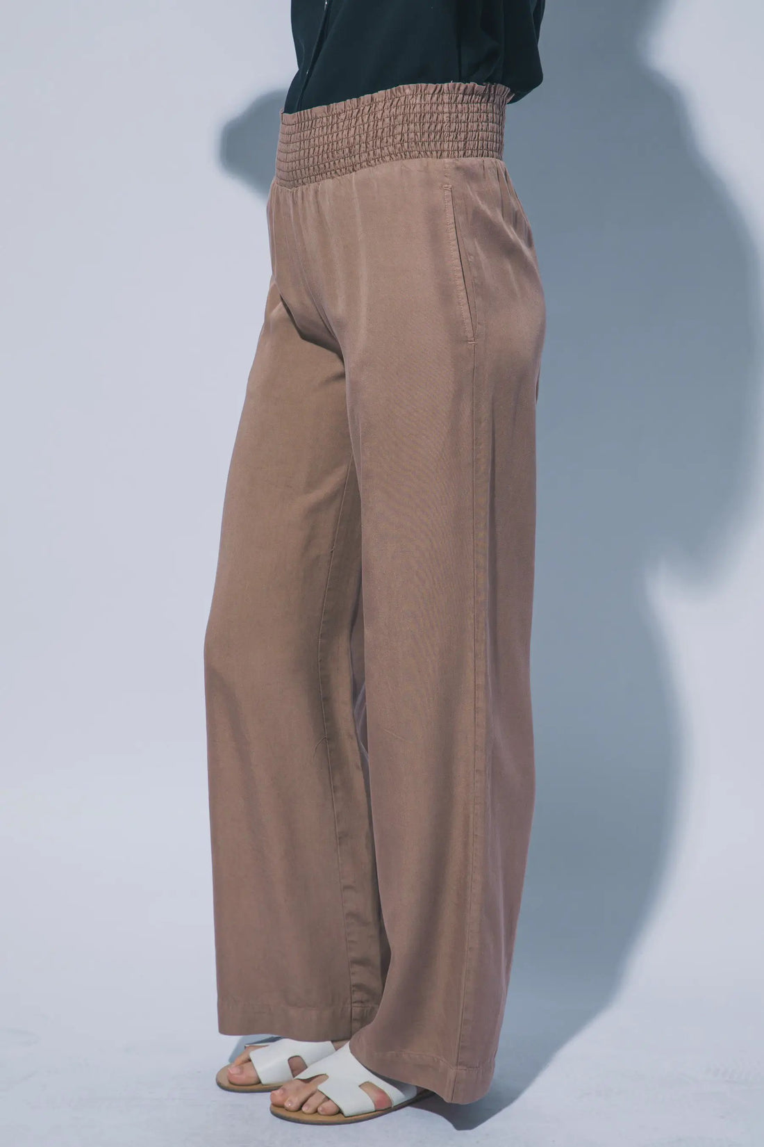 LOVE TREE Pantalones Casuales de Cintura Alta con Smock para Mujer - LOVE TREE - Pants