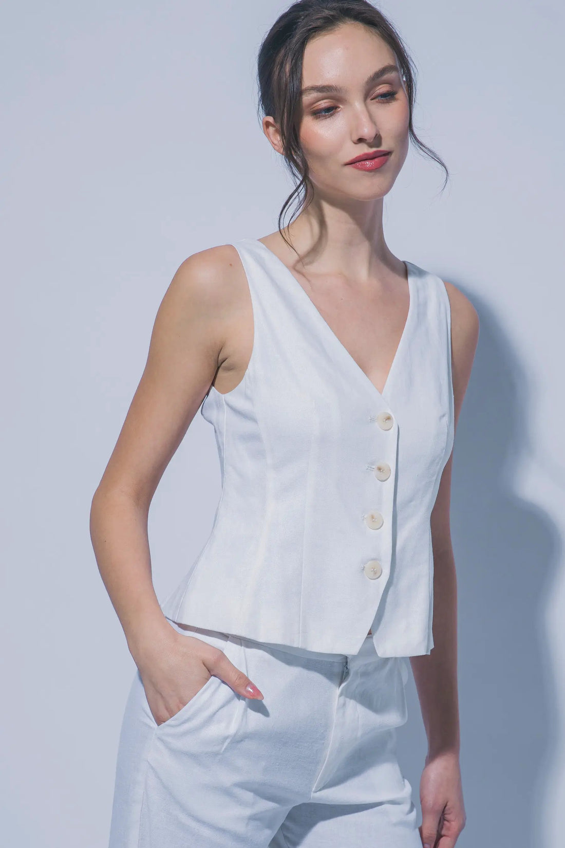 Wholesale V- Neckline Linen Vest 5217VL - LOVE TREE by LOVE TREE