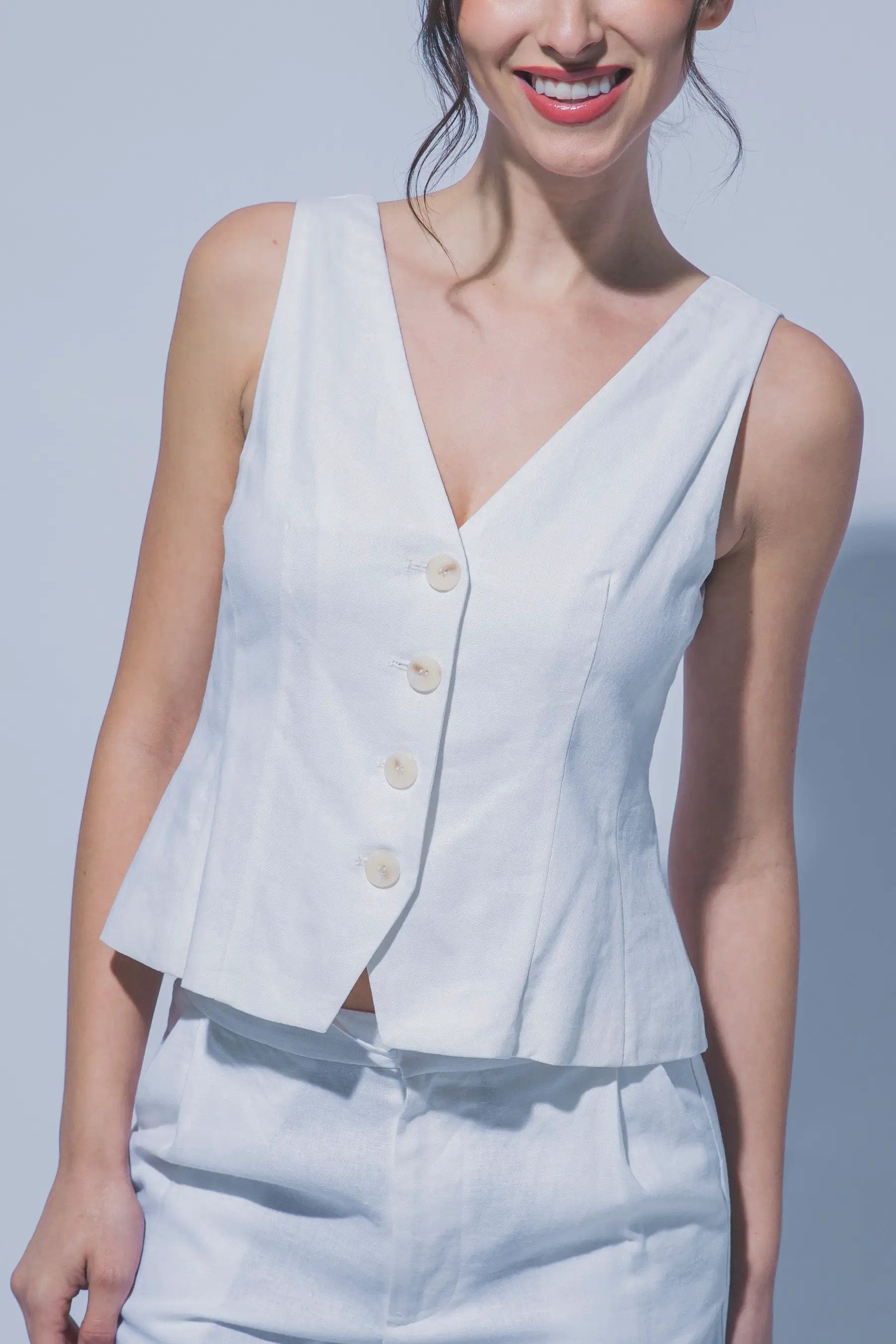 Wholesale V- Neckline Linen Vest 5217VL - LOVE TREE by LOVE TREE