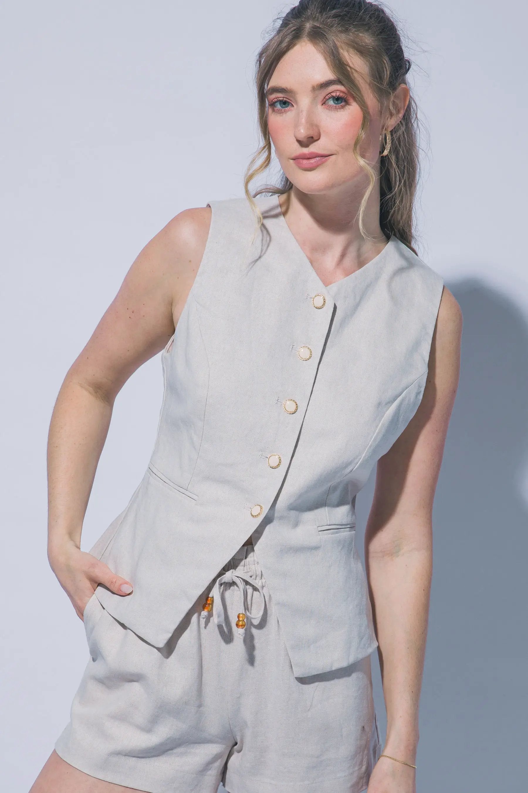 LOVE TREE Chaleco de Lino Entallado para Mujer - Love Tree - Vests