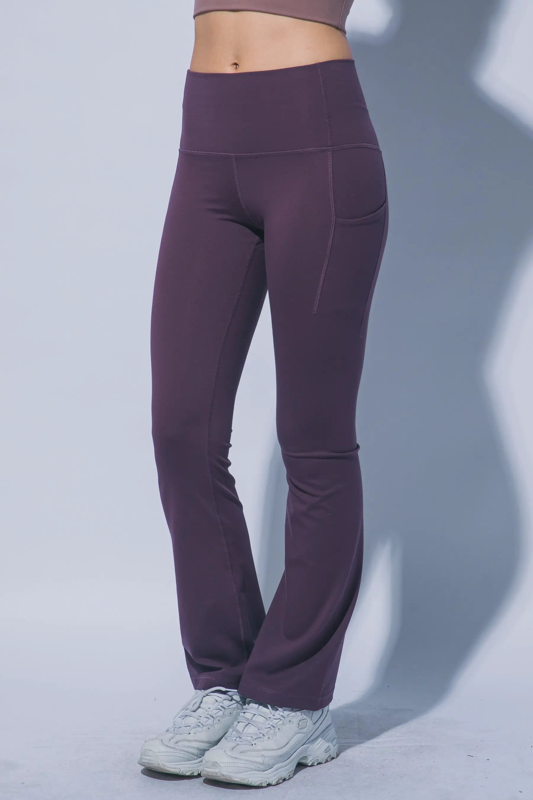 LOVE TREE Leggings Acampanados de Tiro Alto con Bolsillos Laterales - LOVE TREE - Activewear