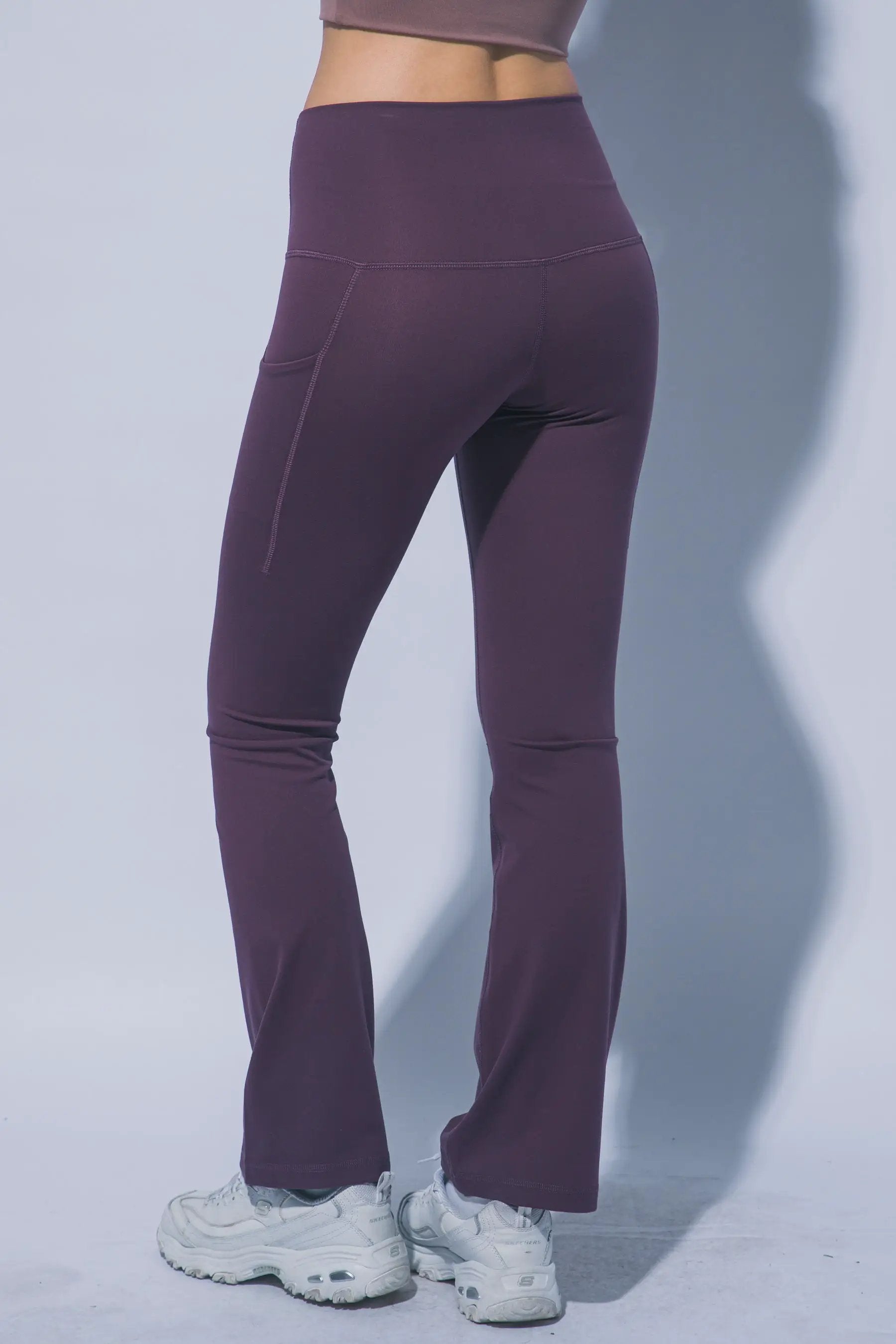 LOVE TREE Leggings Acampanados de Tiro Alto con Bolsillos Laterales - LOVE TREE - Activewear