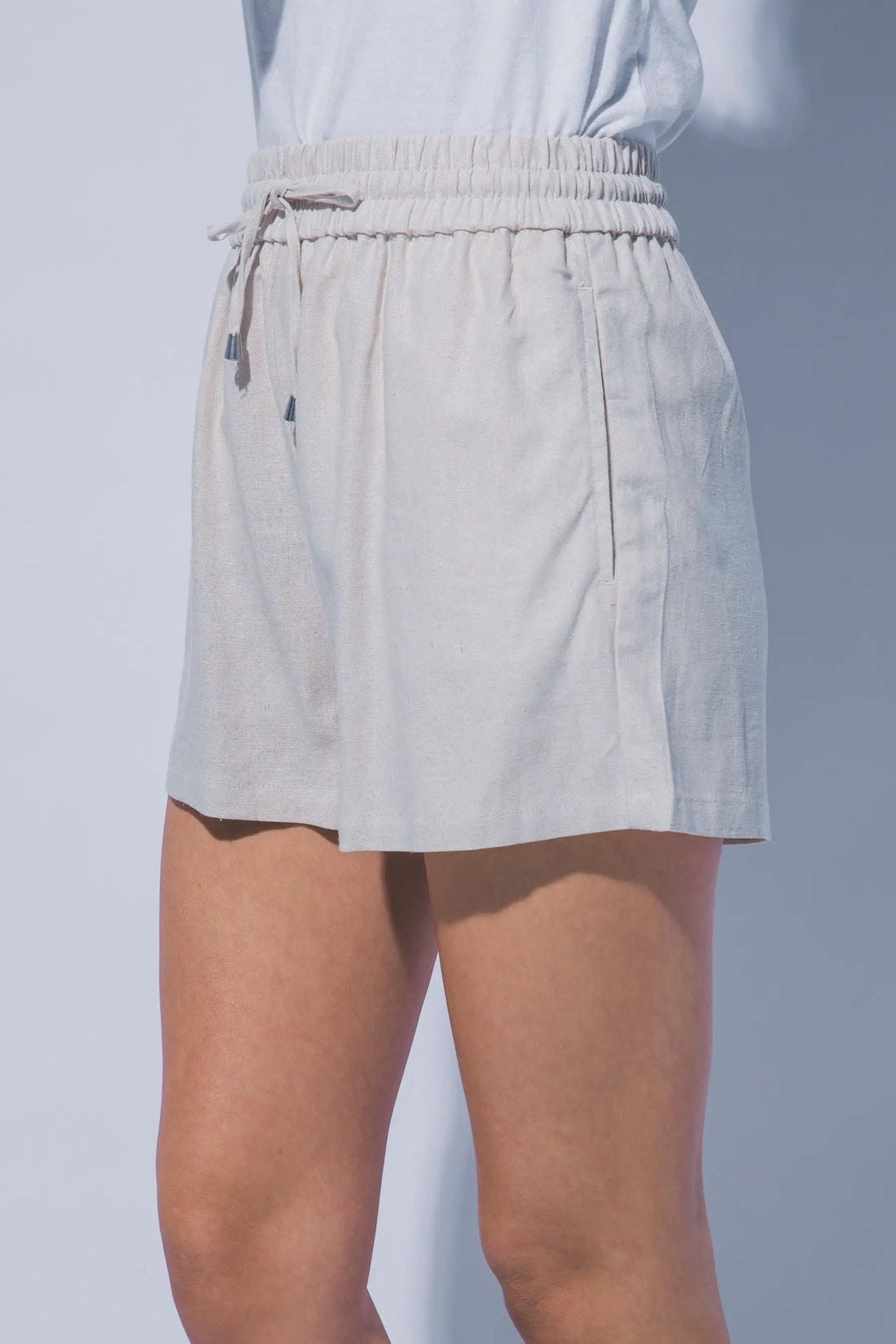 LOVE TREE Shorts de Lino para Mujer con Cintura Alta y Cordón Ajustable - Shorts