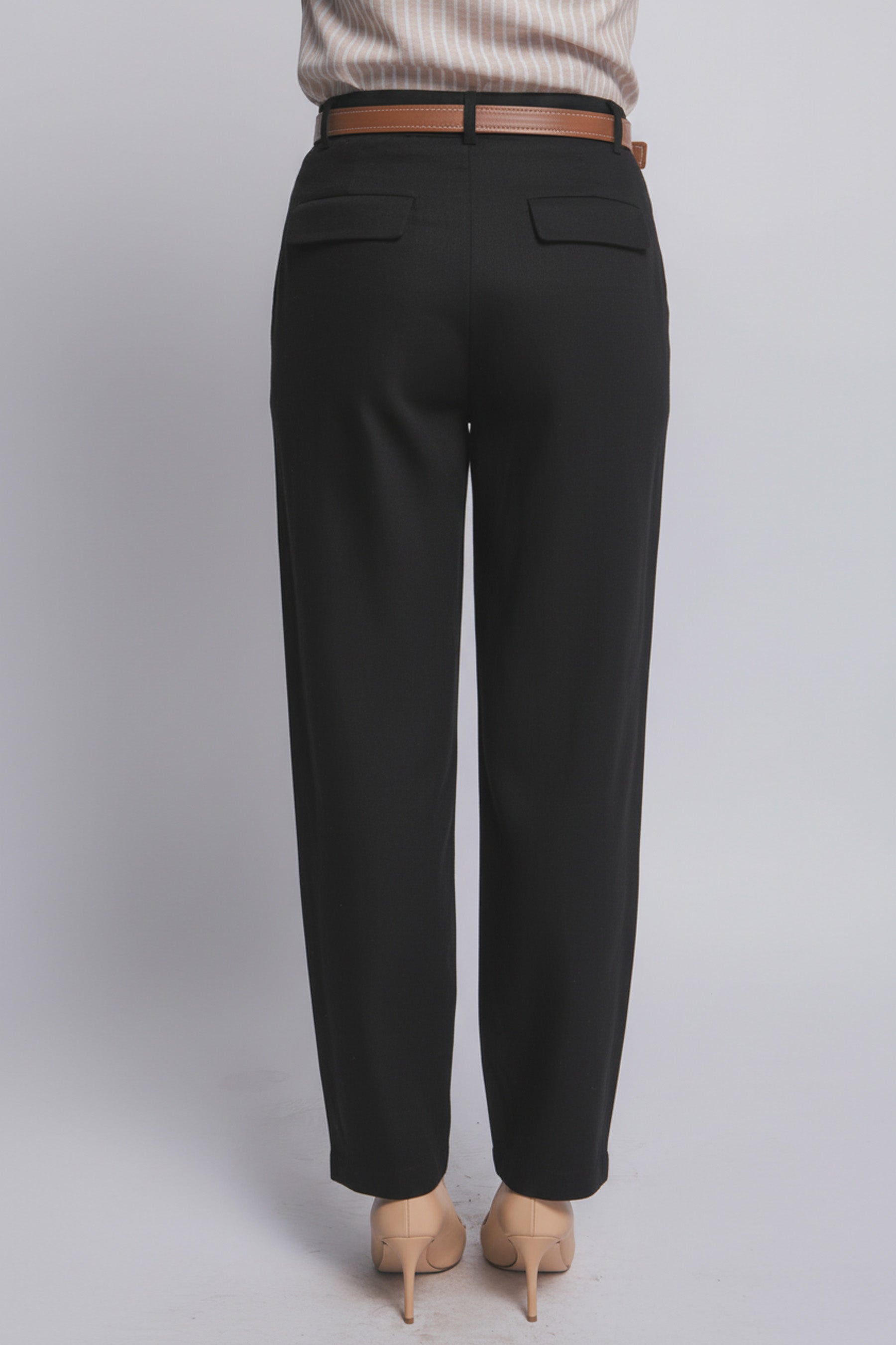 Pantalones de Lino de Tiro Alto: Elegancia Boutique y Corte Recto