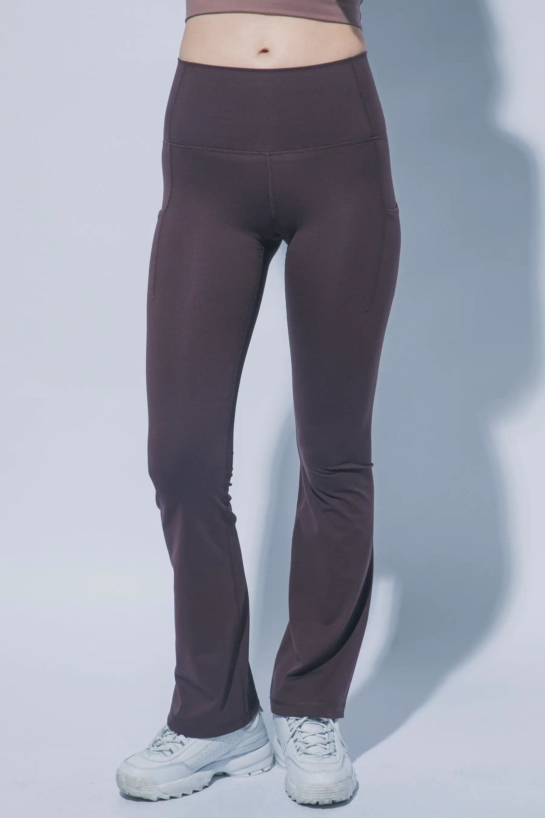 LOVE TREE Leggings Acampanados de Tiro Alto con Bolsillos Laterales - LOVE TREE - Activewear