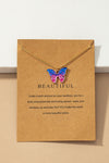 Collar con colgante de mariposa multicolor para pedir un deseo.