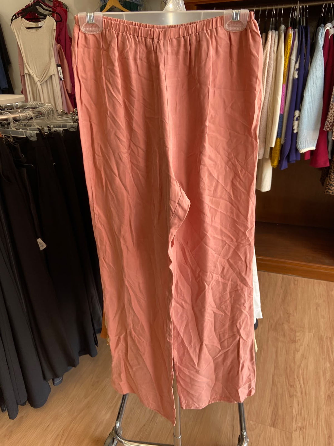 Pantalones Wide-Leg Melocotón con Detalle de Cordón - Estilo Boutique