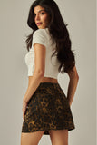 Falda Mini de Mezclilla Estampado Leopardo con Bolsillos Mujer | Casual Sexy