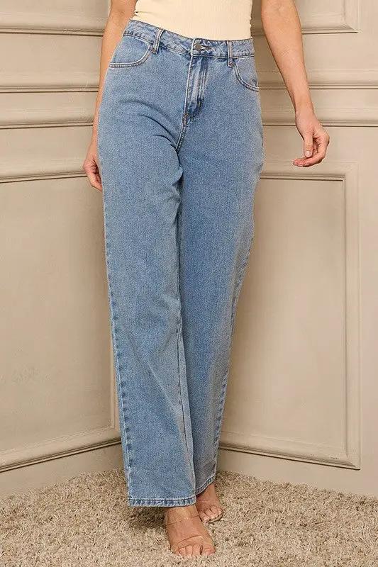 PANTALON MEZCLILLA DENIM CON BOLSILLOS Y CIERRE DE BOTONES by Yanet Collection