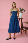 Vestido Midi Azul de Mezclilla Sin Mangas con Lazo