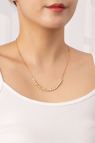 collar de cadena de caja de lat—n premium con cuenta de metal