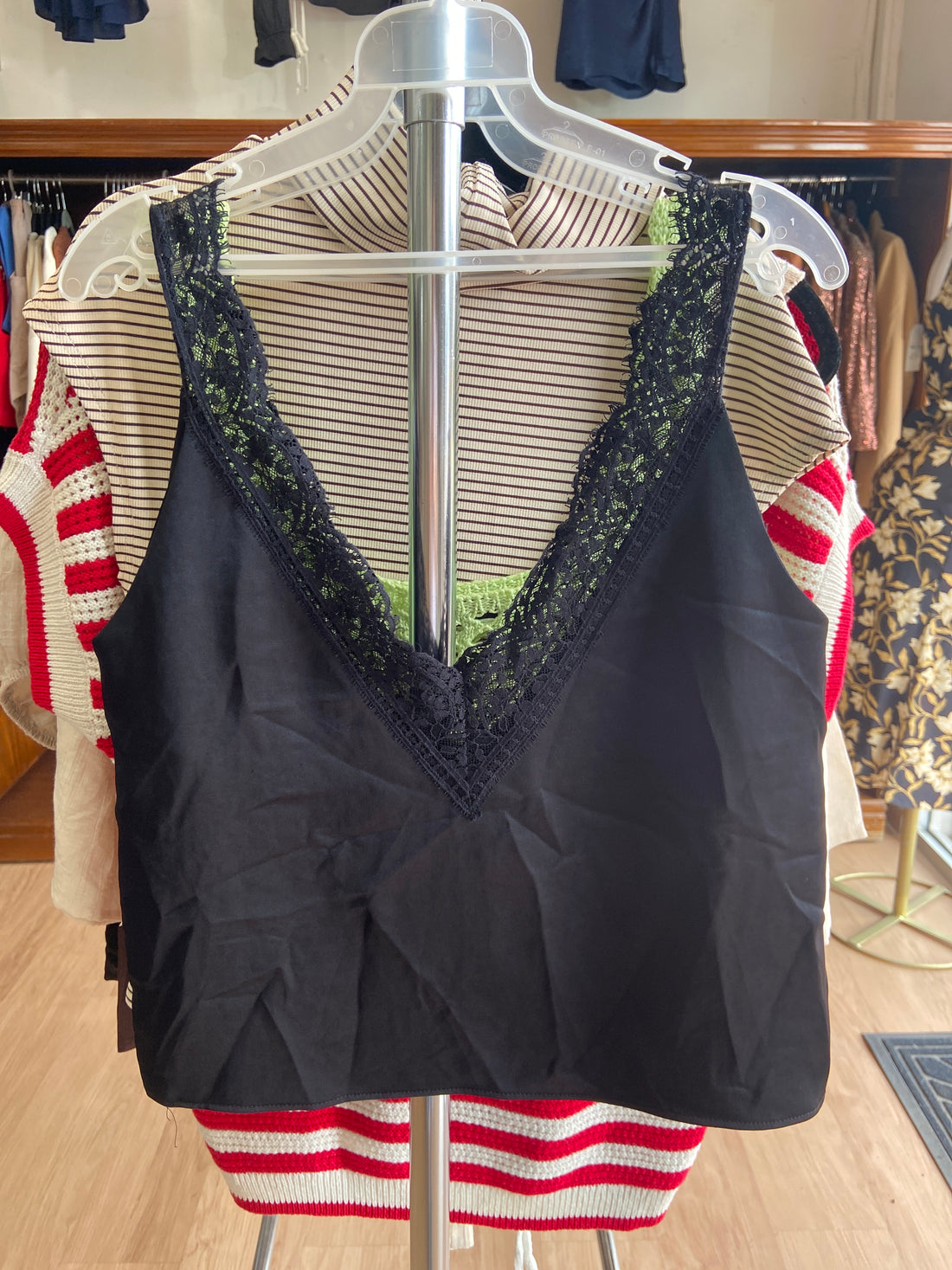 Blusa negra satin