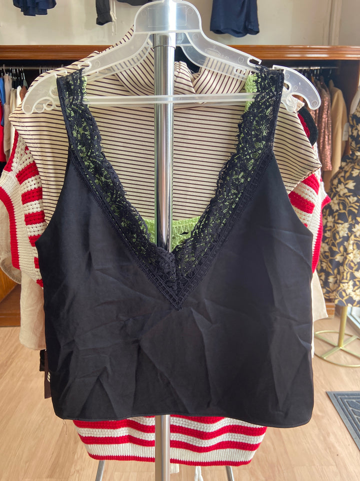 Blusa negra satin