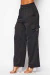 Pantalón Negro Cargo Satinado de Mujer con Cordón Ajustable