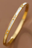Brazalete Hinge de Acero Inoxidable con Oro 18K – Finura, Resistente al Agua, 7" Circ.