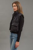 CHALECO PUFFER CARGO CORTO CON CREMALLERA