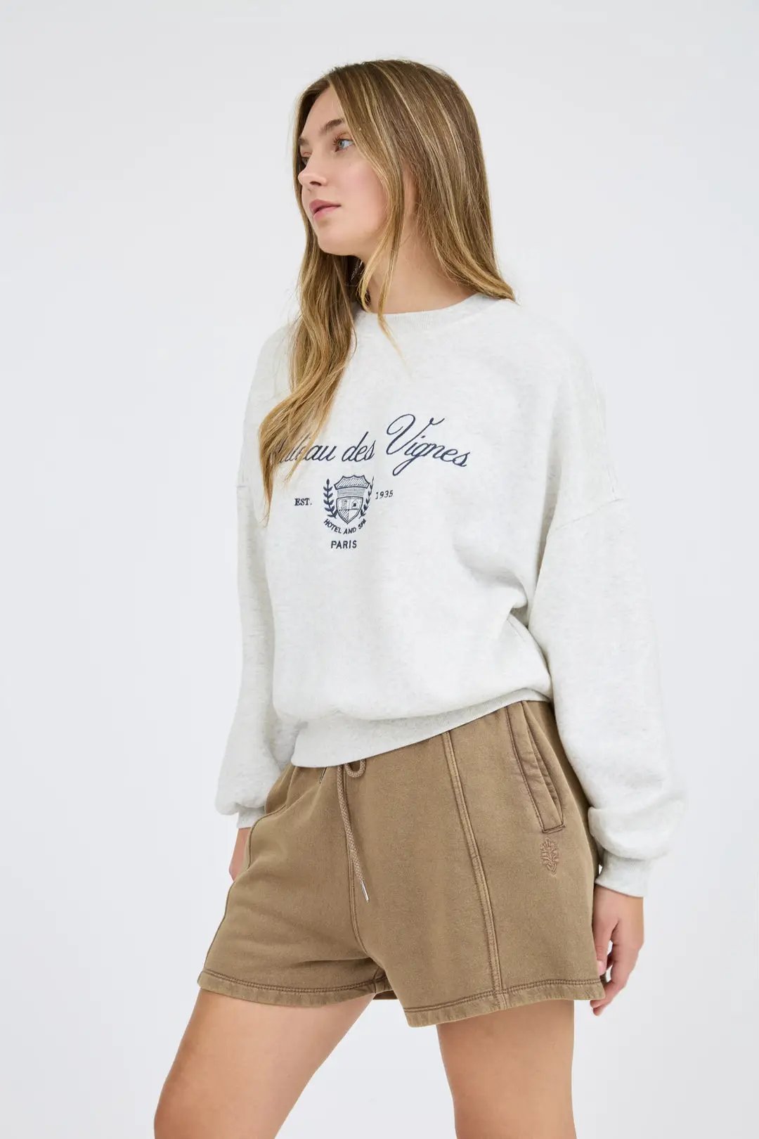 Sudadera Bordada "Château des Vignes Paris Gris by Yanet Collective