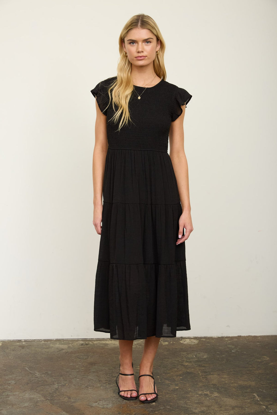Vestido Midi Negro con Nido de Abeja - Estilo Boho Chic para Verano