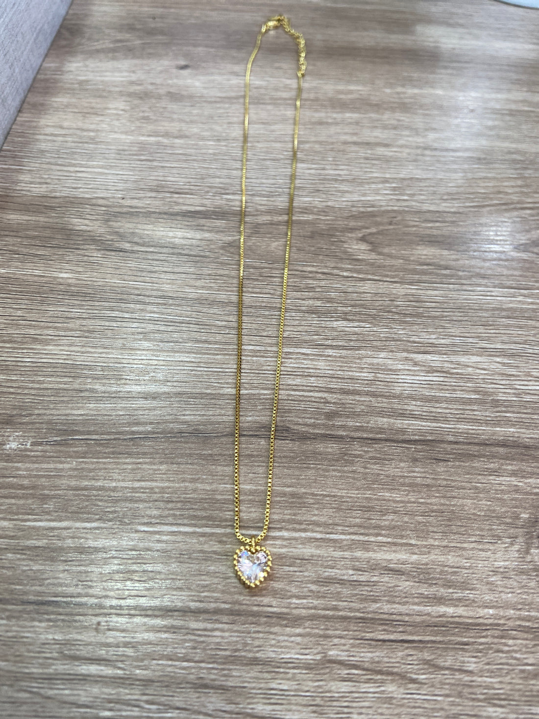Collar con dije de corazón