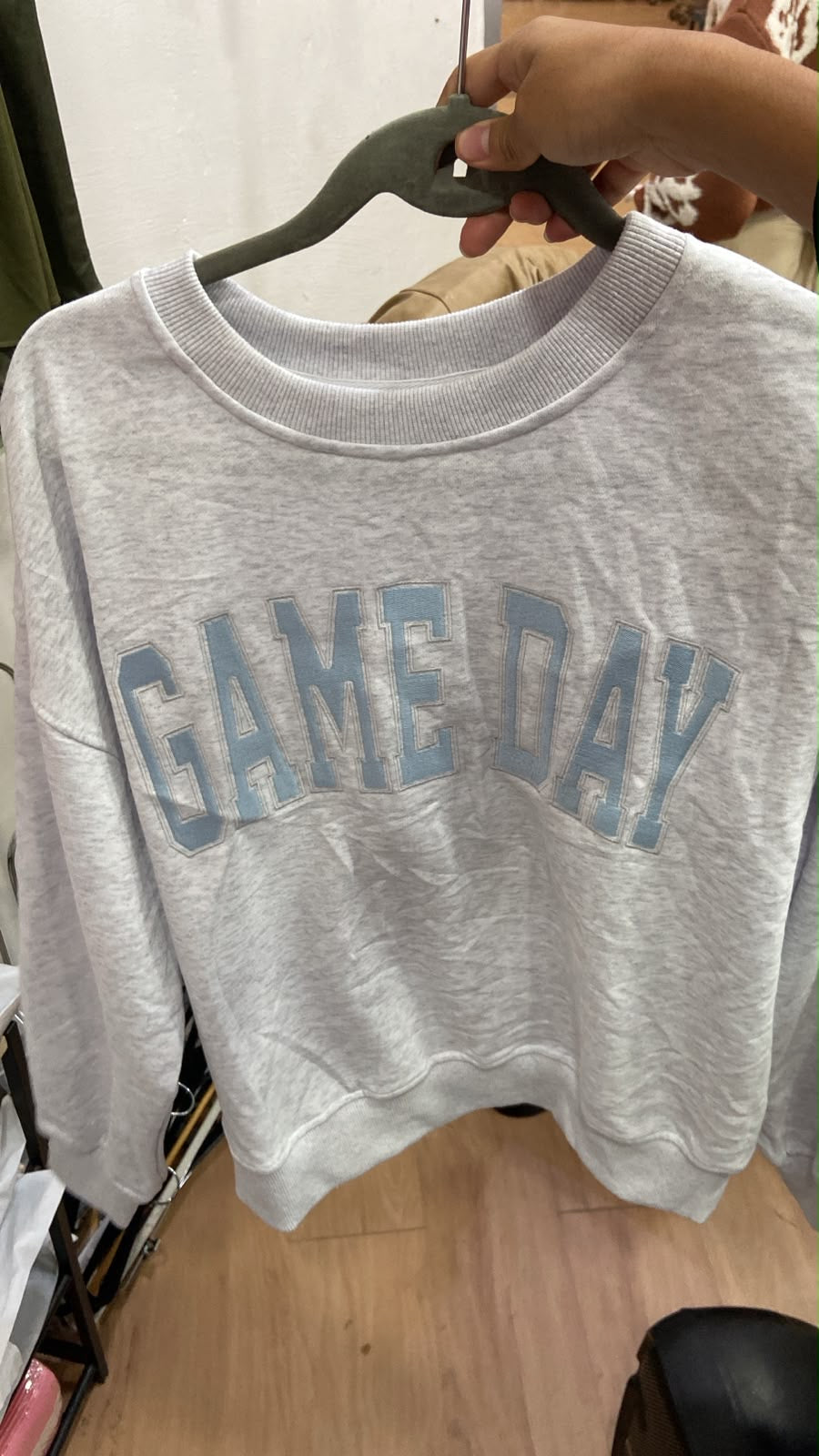 Suéter Gris “GAME DAY”