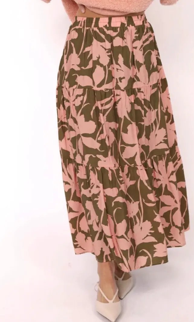 Falda by Yanet Collective