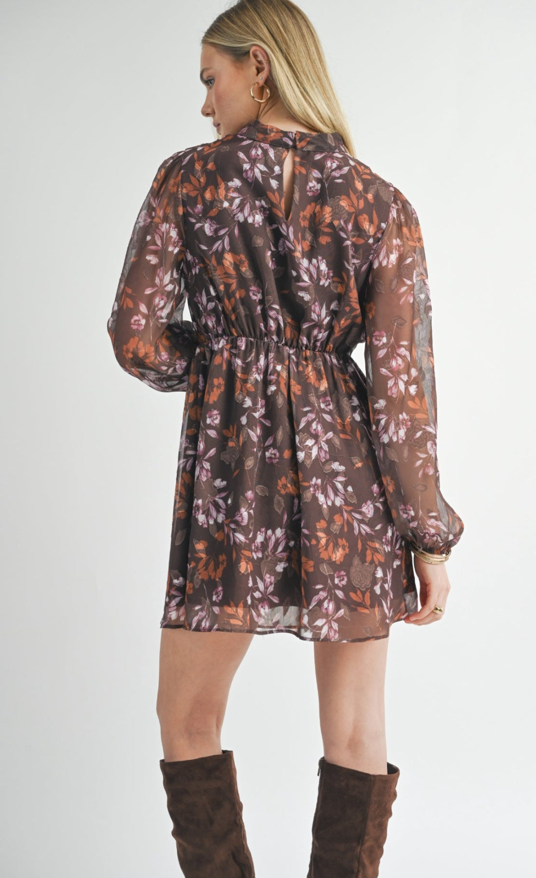 Vestido Cruzada de Flores en Tonos Tierra - Estilo Boutique