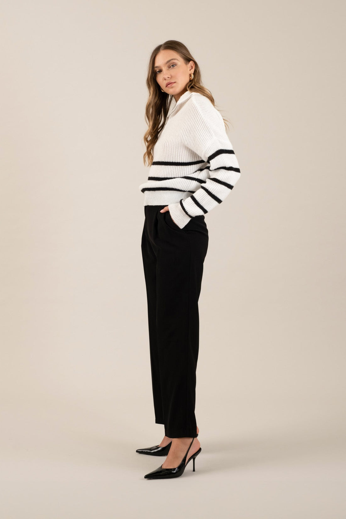 Pantalones de Vestir Plisados de Pierna Ancha y Talle Alto