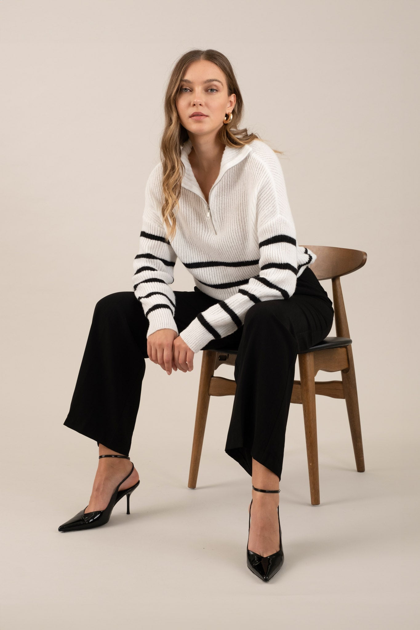 Pantalones de Vestir Plisados de Pierna Ancha y Talle Alto