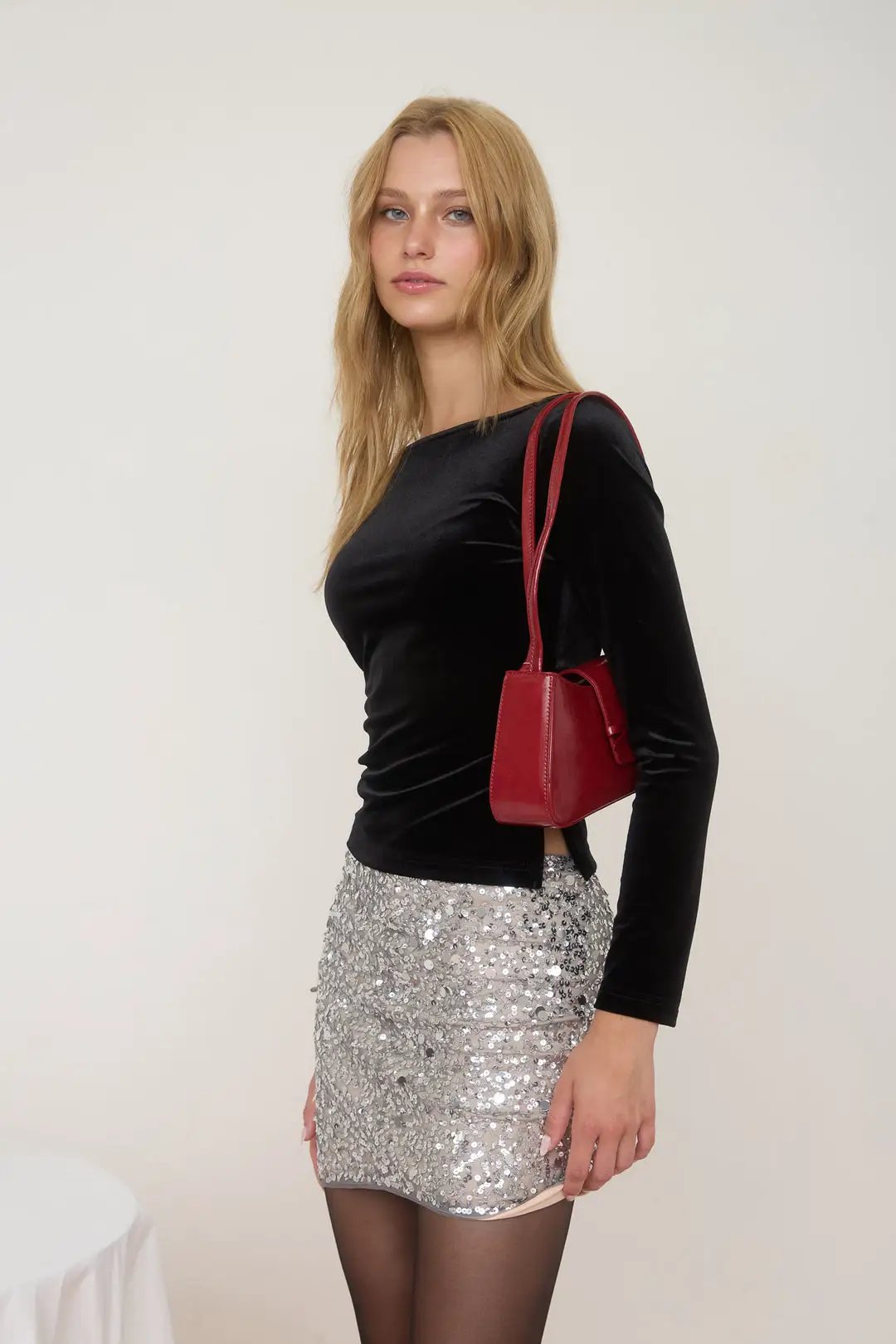 Top Blusa de Terciopelo Mujer con Cuello Barco | Blusa Manga Larga Elegante by Yanet Collective