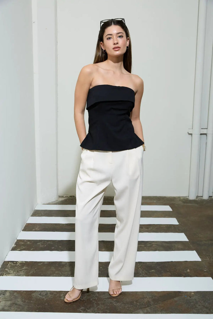 Top Strapless con Abertura Lateral y Detalle Plegado by shopblupepper