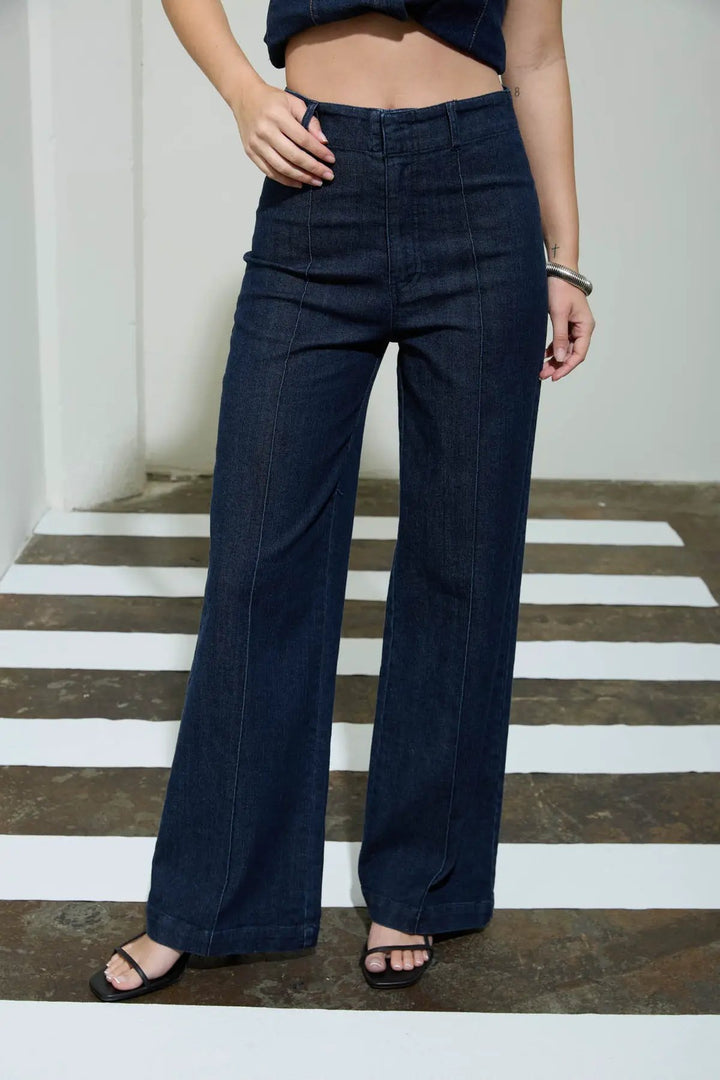Jeans de Tiro Alto con Costura Frontal y Pierna Ancha by shopblupepper