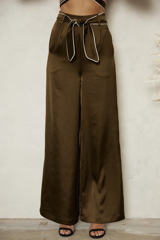 Pantalón Ancho de Satén con Cinturón Cafe