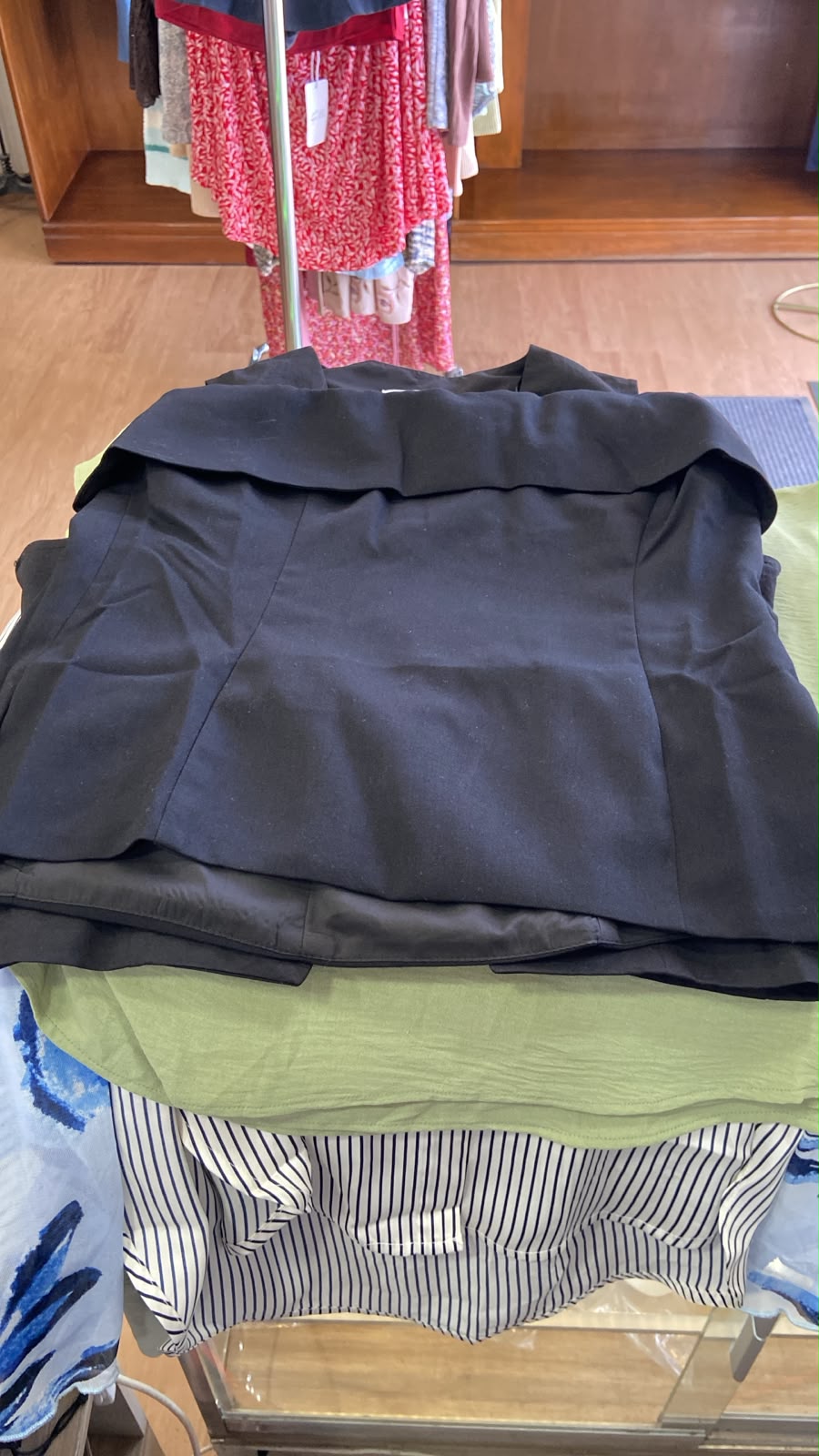Blusa negra strapless