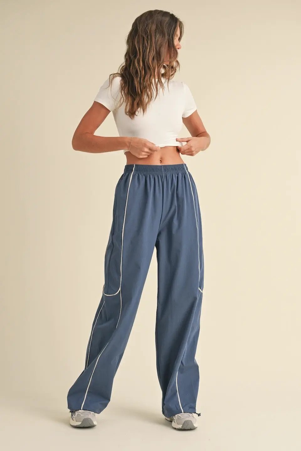 Track Pants de Nailon Deportivos Detalles de Contraste by Yanet Collection