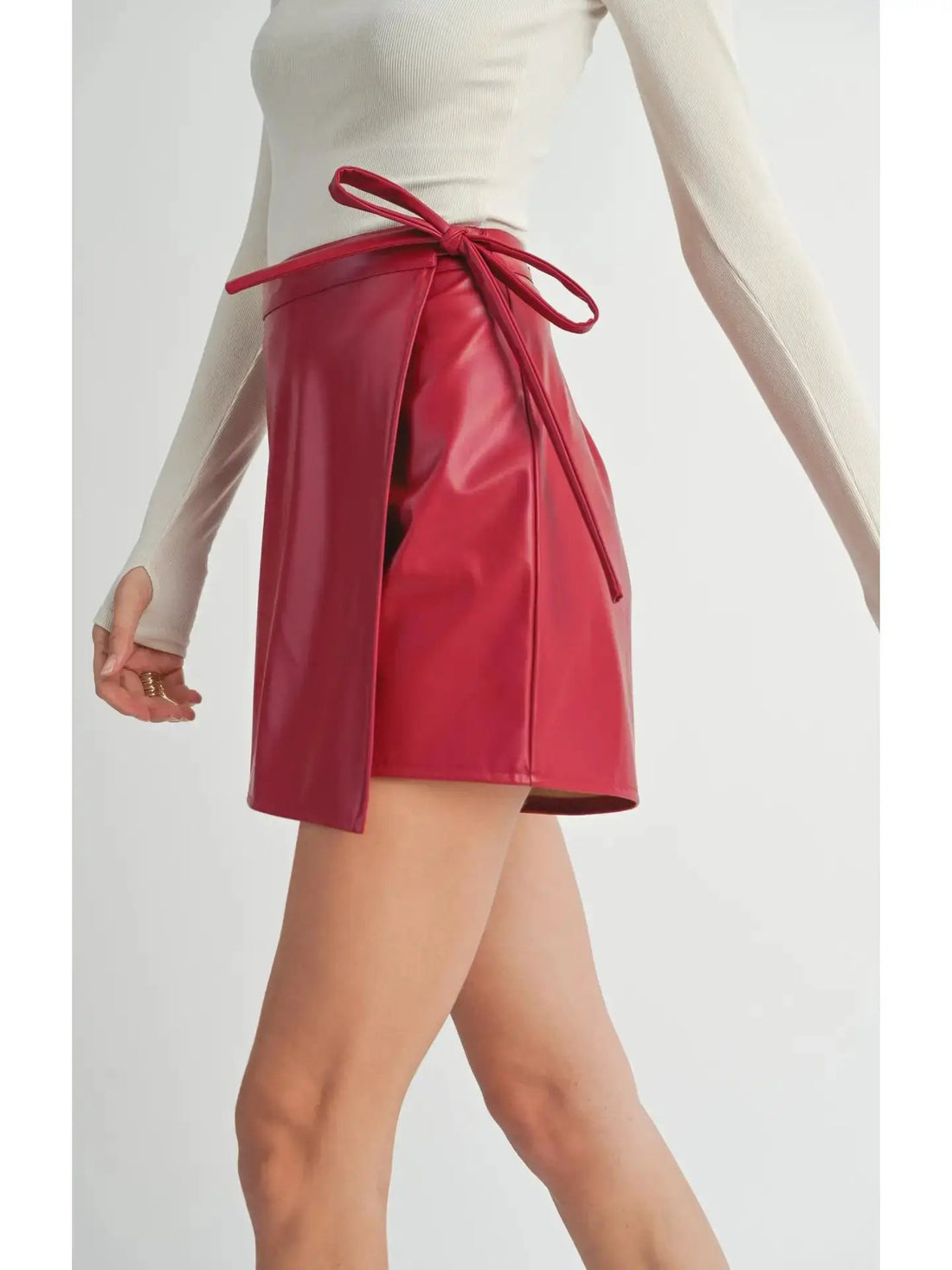 Falda roja by Yanet Collective