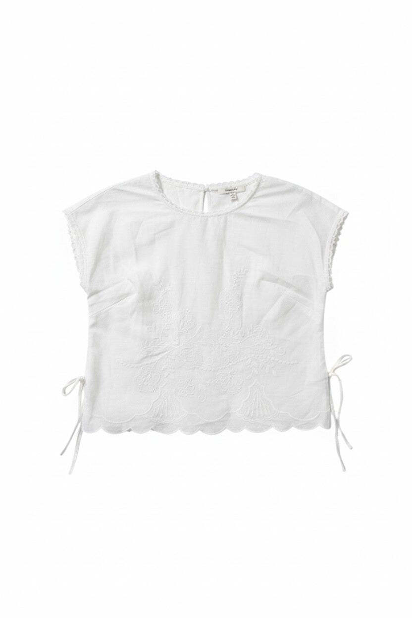 Blusa Blanca Bordada con Detalles de Lazo - Estilo Boutique