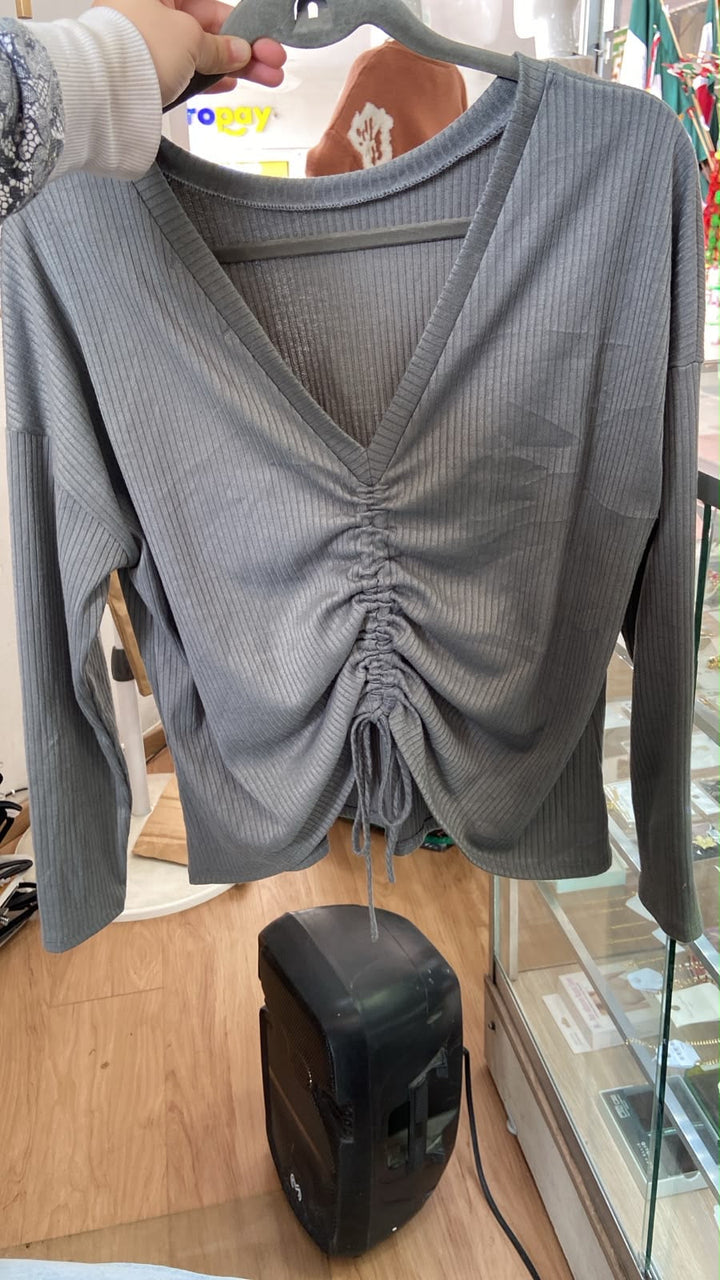 Top de Punto Acanalado Gris con Escote Bardot - Estilo Boutique