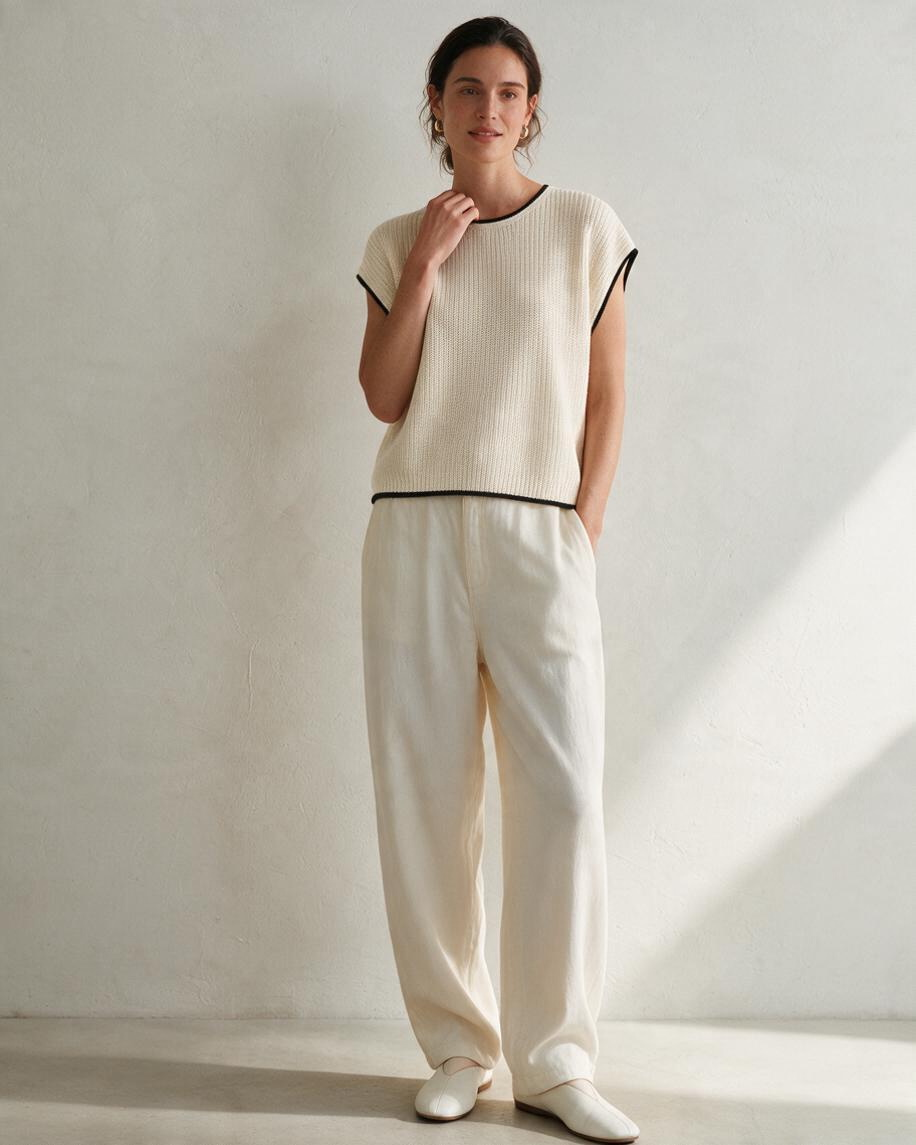 Top de Punto Crema con Ribete Negro - Estilo Boutique