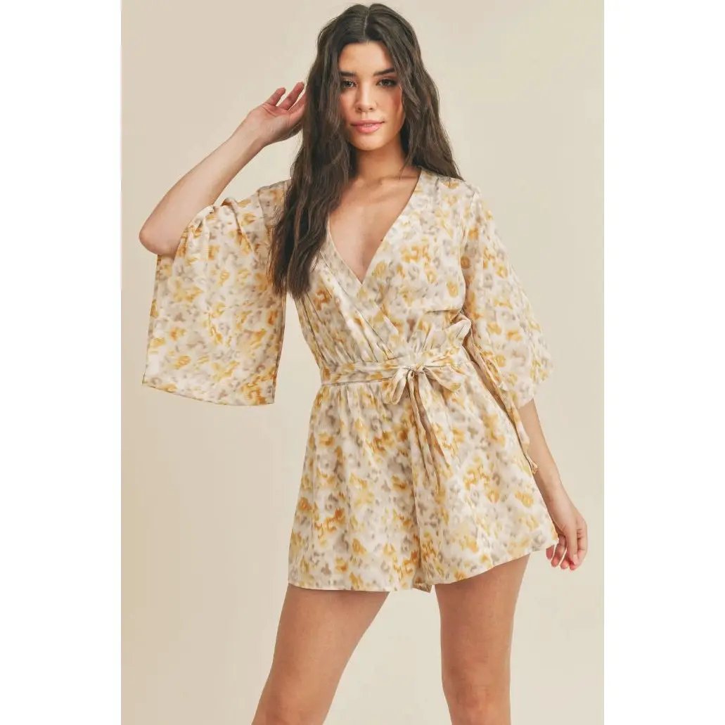 Romper beige y amarillo by Yanet Collective