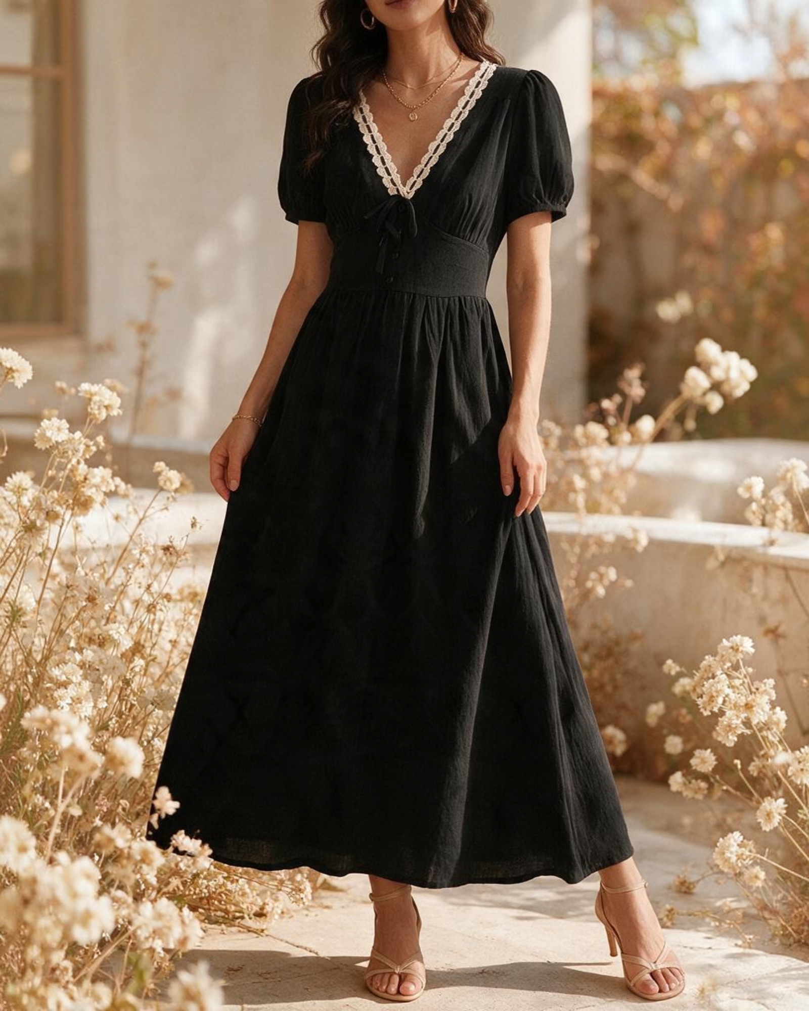 Vestido Largo de Manga Corta Color Negro con Encaje