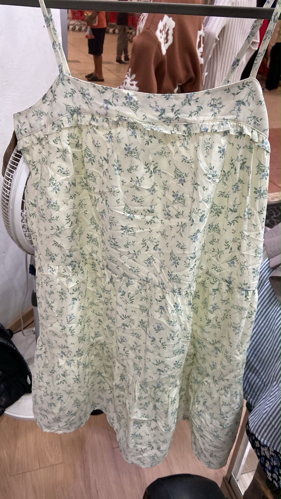 Vestido Corto Floral con Volantes - Estilo Boutique