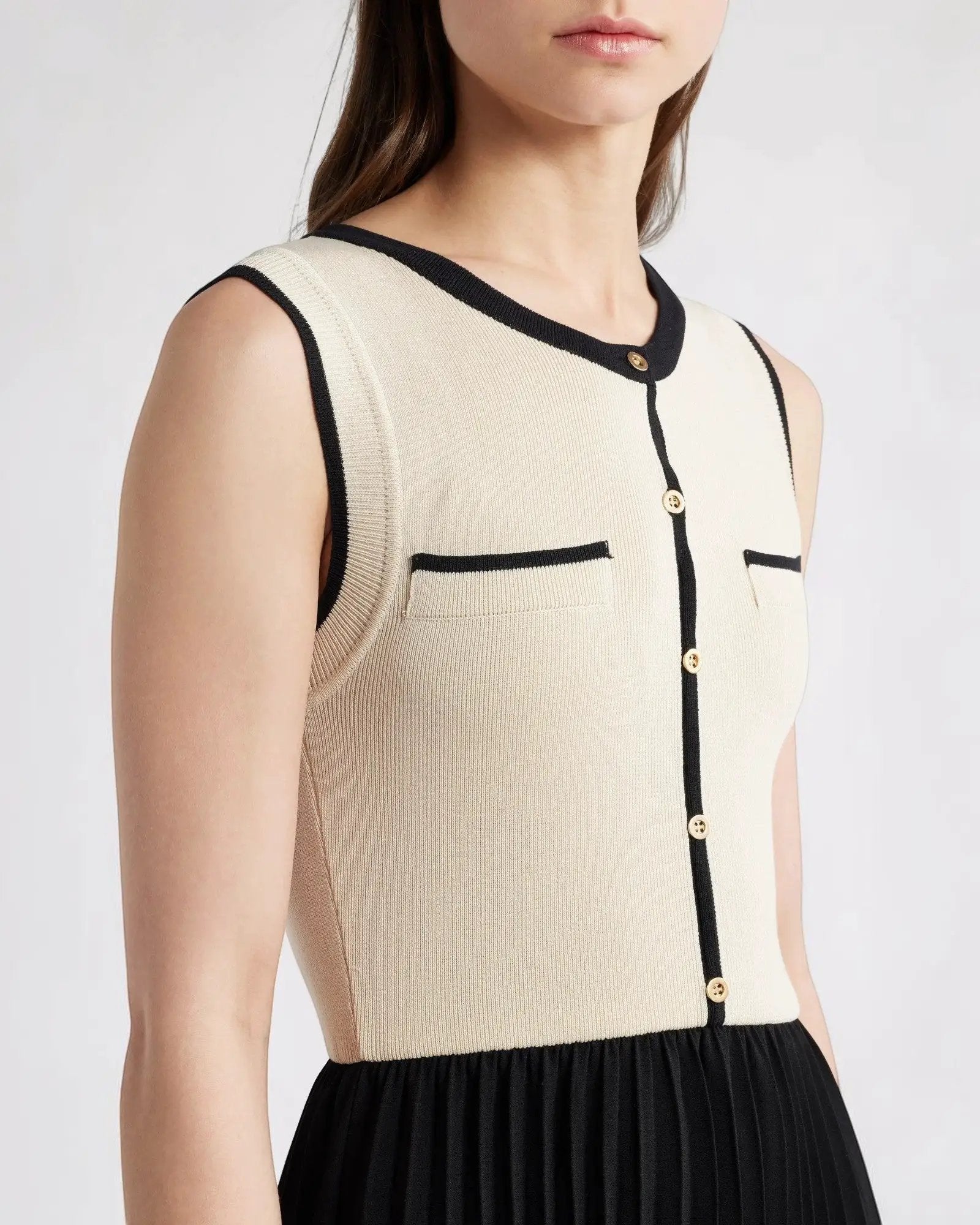 Vestido Midi Tejido Blanco Negro Con Falda Tabla Colección Lujo Exclusiva Minimalista De Silueta Recta by Yanet Collective