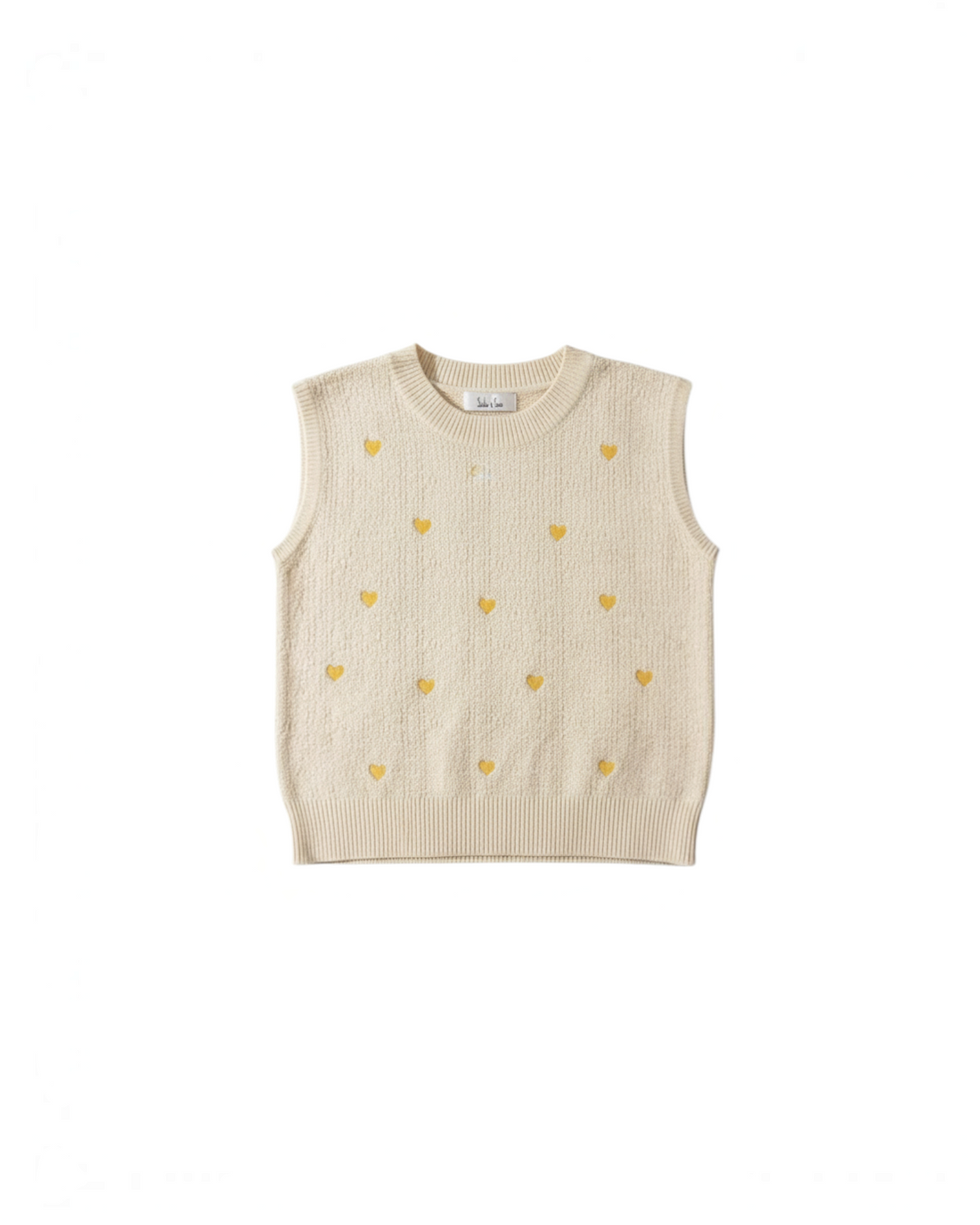Top de punto crema sin mangas de Yanet Collective con delicados motivos de corazones amarillos y tejido texturizado.