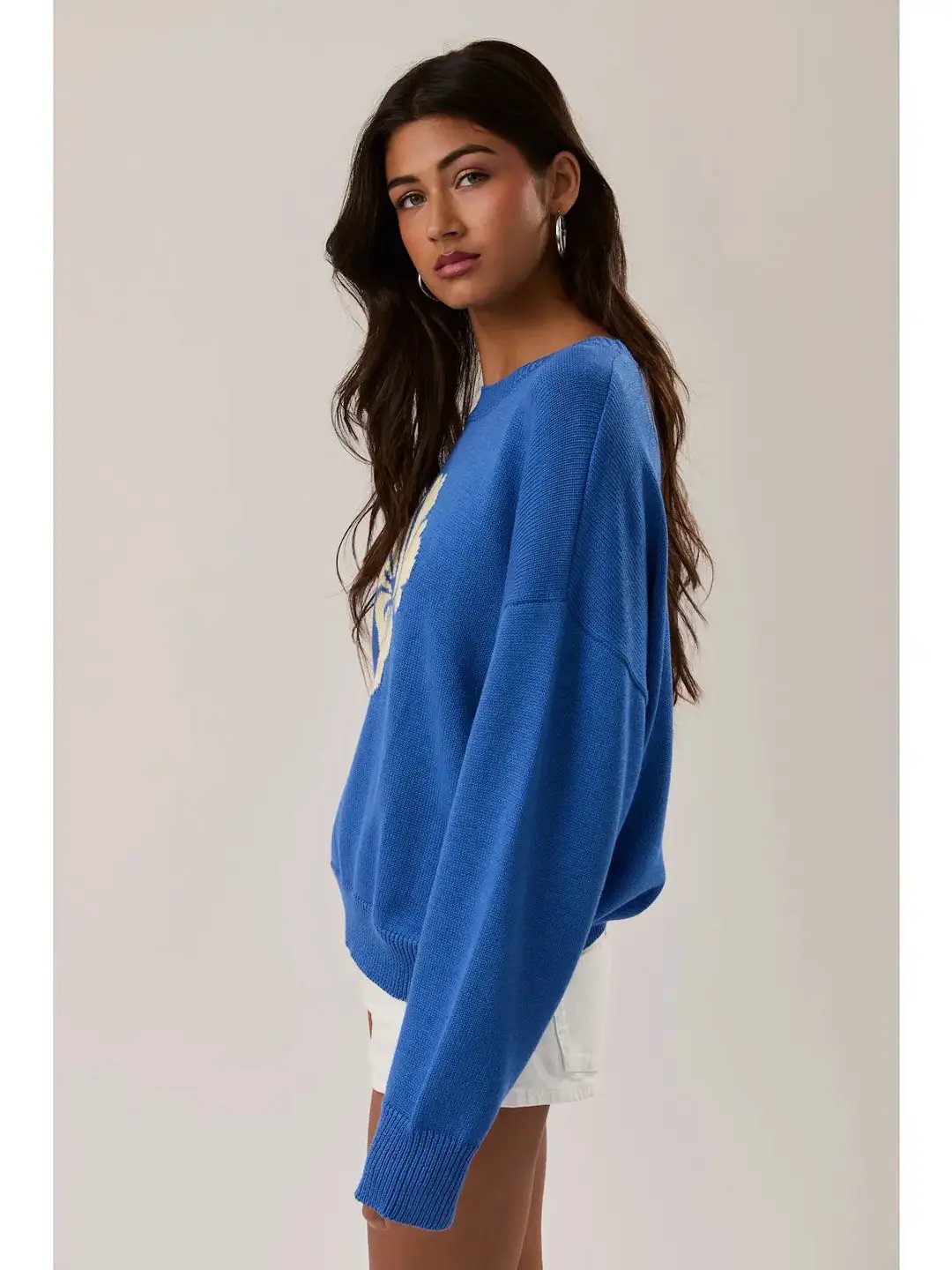 Yanet Collective Suéter Azul con Flor Tropical | Look Chic y Casual para Mujer - Sweaters